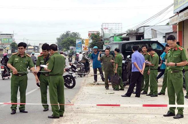 vu trung ta cong an bi dam chet tren quoc lo: nghi pham da tu vong hinh anh 1
