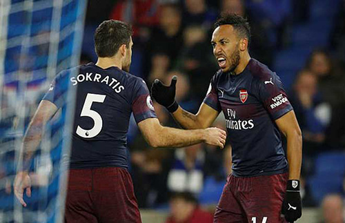 clip: hang cong phung phi, arsenal bi brighton chia diem hinh anh 1