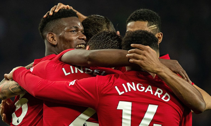 Pogba chói sáng, Nhà hát Old Trafford mở hội