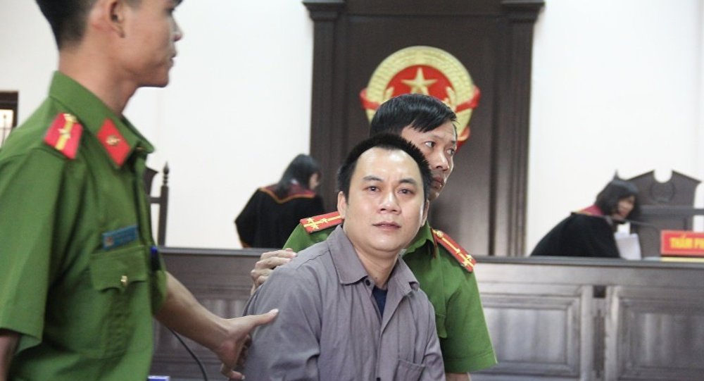vu lui xe tren cao toc: dat tien bao linh, lai xe container co duoc tai ngoai? hinh anh 1