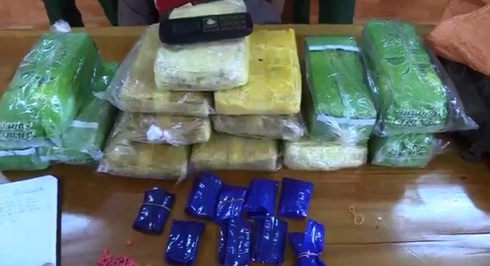 nghe an bat vu van chuyen 50000 vien ma tuy tong hop va 6kg ma tuy da hinh 4