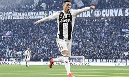 Ronaldo lập cú đúp, Juventus thiết lập nên 1 kỷ lục khác tại Serie A