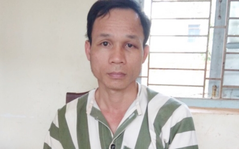 vu thay giao dam o hoc sinh lop 8: tung bi to so vung kin nu sinh hinh anh 1