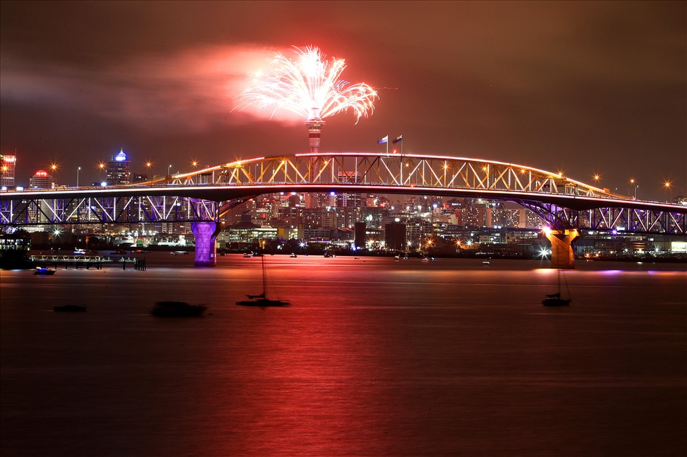 New Zealand là một trong những địa điểm bắn pháo hoa sớm trên thế giới.
