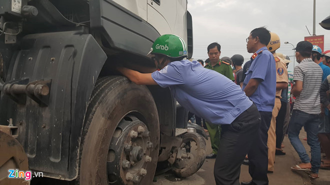 Phanh xe container tong chet 4 nguoi o Long An hoan toan binh thuong hinh anh 1