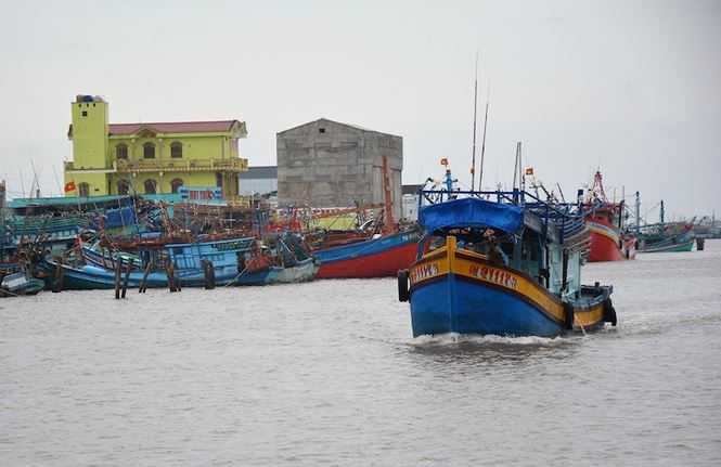 Bão số 1 cách Cà Mau 240km, cảnh báo lốc xoáy ở Nam Bộ - 3