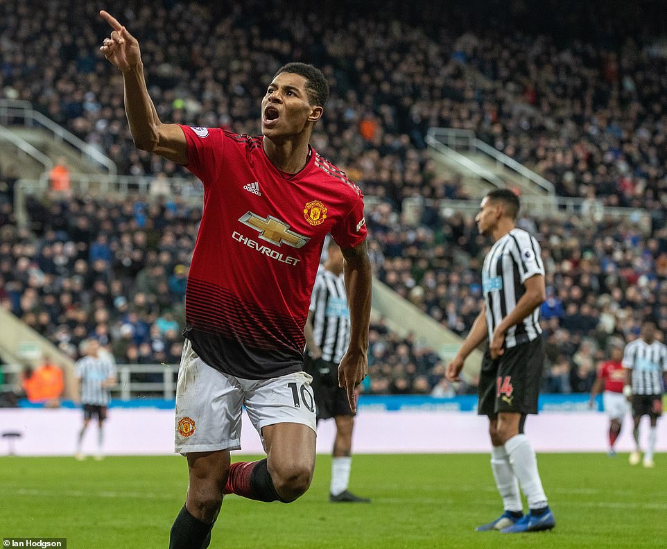 clip: rashford toa sang, m.u - solskjaer thang tran thu 4 lien tiep hinh anh 1