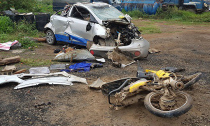 Khởi tố nữ tài xế say rượu lái ôtô 107 km/h làm 3 người chết