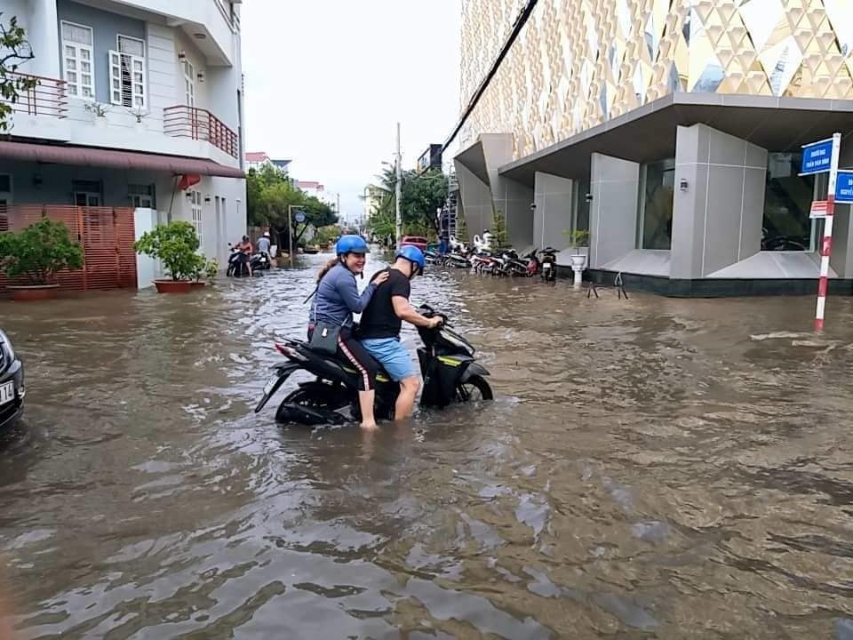 Dự báo thời tiết 5/1: Hà Nội mưa phùn, bão số 1 đi vào Thái Lan