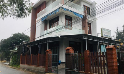 Công an bất ngờ về nghi phạm đâm gục bé gái 10 tuổi để cướp vàng