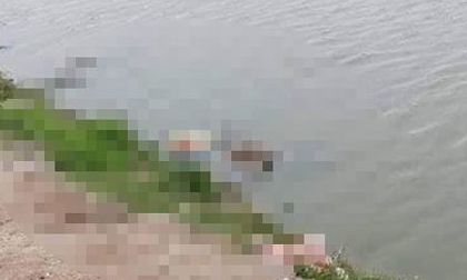 Phát hiện thi thể nam giới phân hủy trên sông