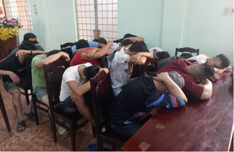 Phát hiện 66 người dùng ma túy trong quán bar - 1