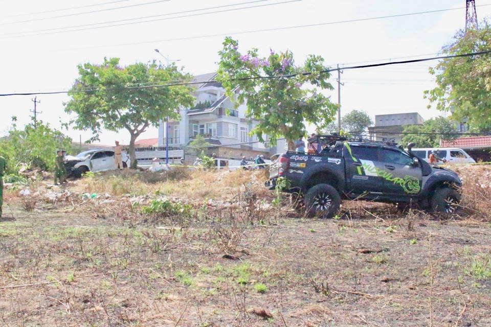 xac dinh tai xe 2 oto nghi dua toc do tong chet thanh nien ban dua hinh anh 2