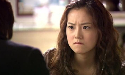 Chồng dành cả trăm triệu biếu Tết nhà nội trong khi nhà vợ được 'hẳn' 2 con gà