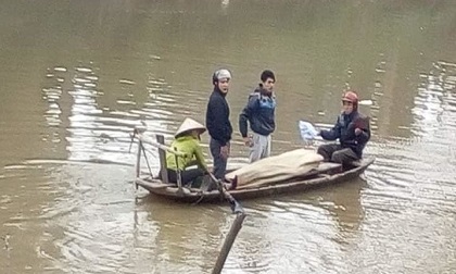 Hà Nội: Phát hiện thi thể nam sinh lớp 12 trên sông Bùi