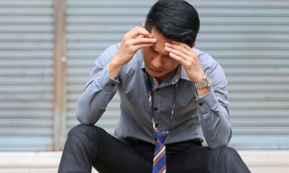 Nhìn người đàn ông bỏ rơi tôi ngày nào giờ đây cúi đầu xin việc, tôi thấy hả hê vô cùng
