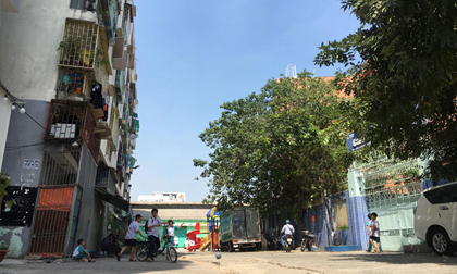 Chung cư ở trung tâm Sài Gòn bị nghiêng, dân di dời khẩn cấp trong đêm