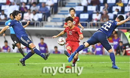 Việt Nam 'lên đồng' trước Nhật Bản: Cả châu Á phải nể