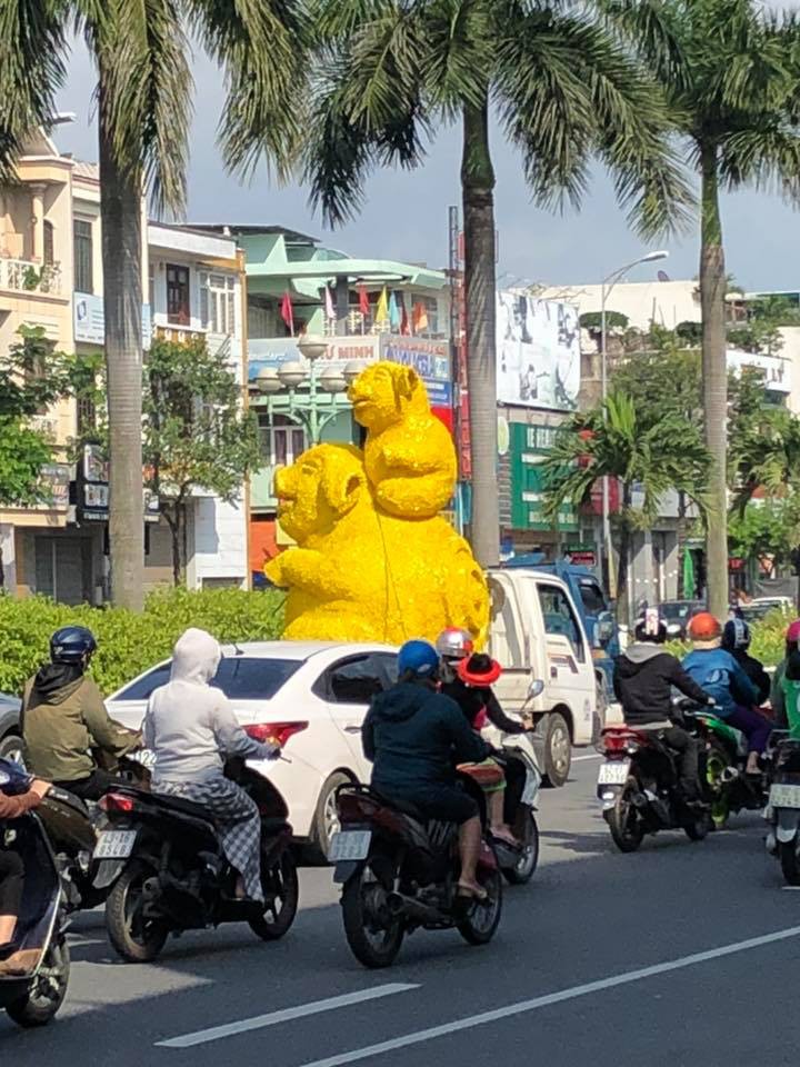 Dàn linh vật heo mừng Tết Kỷ Hợi từ khắp mọi nơi rủ nhau đọ độ cute trên MXH