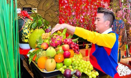 Đàm Vĩnh Hưng khoe căn biệt thự được trang trí hoành tráng, ngập sắc màu chuẩn bị đón Tết Nguyên Đán