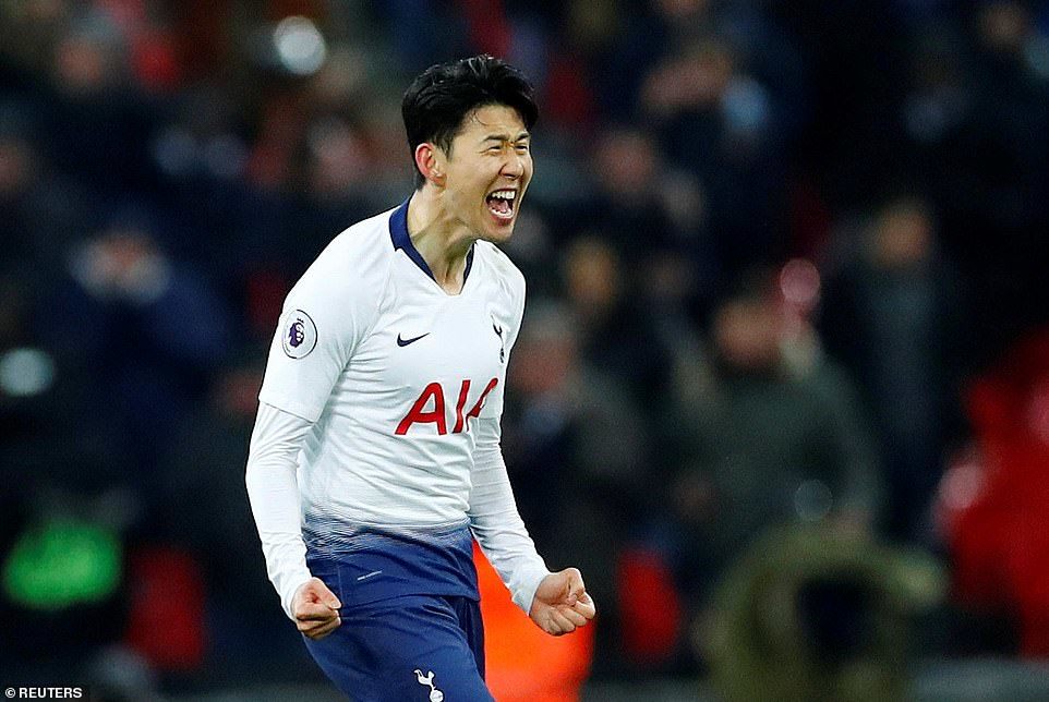 Son Heung Min lập công, Tottenham thắng ngược Watford