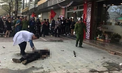 Hai đối tượng đánh chết nam thanh niên giữa đường ra đầu thú