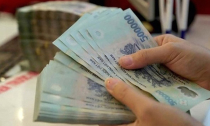 Ngân hàng thưởng Tết cao ngất, nhân viên ngành khác nhìn mà ao ước