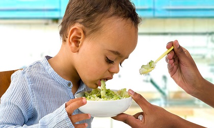 Ngộ độc thức ăn ở trẻ và cách xử trí đúng