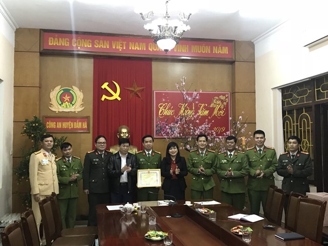 bat nghi pham 19 tuoi dung dao giet nguoi dem 29 tet hinh anh 2