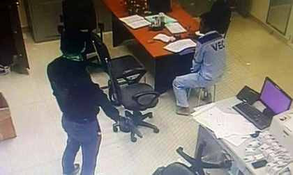 Lời khai của 2 nhân viên cũ dùng súng khống chế cướp 2,2 tỷ đồng ở trạm thu phí Dầu Giây