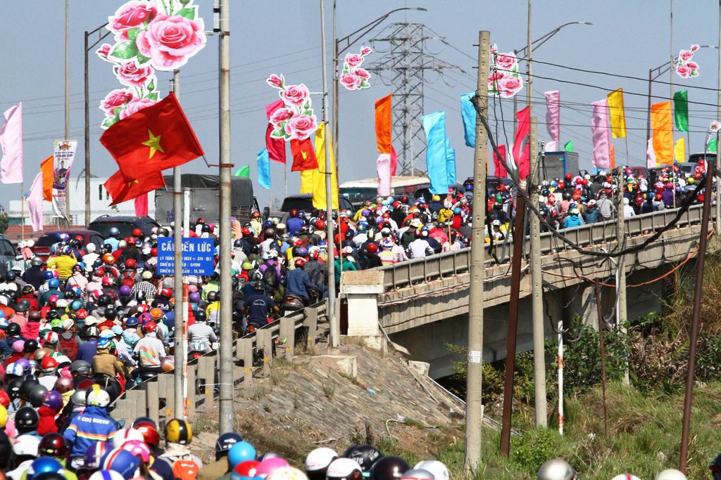 Trở lại Sài Gòn sau Tết, người dân như 