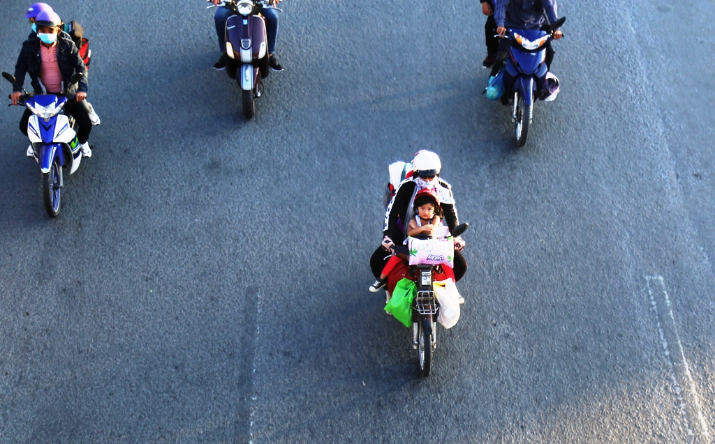 Trở lại Sài Gòn sau Tết, người dân như 