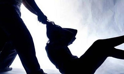 Dùng búa sát hại người tình rồi nhờ bạn đến kiểm tra xem nạn nhân đã chết chưa