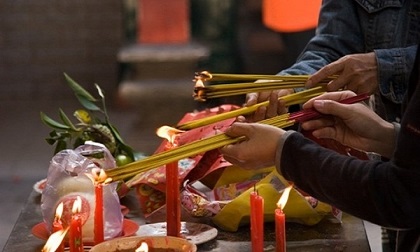 Văn khấn rằm tháng Giêng Tết Kỷ Hợi 2019 để cả năm tài lộc dồi dào, gia đình bình yên