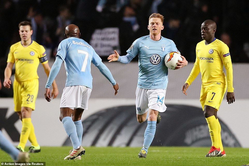 Chelsea đặt một chân vào vòng 1/8 Europa League