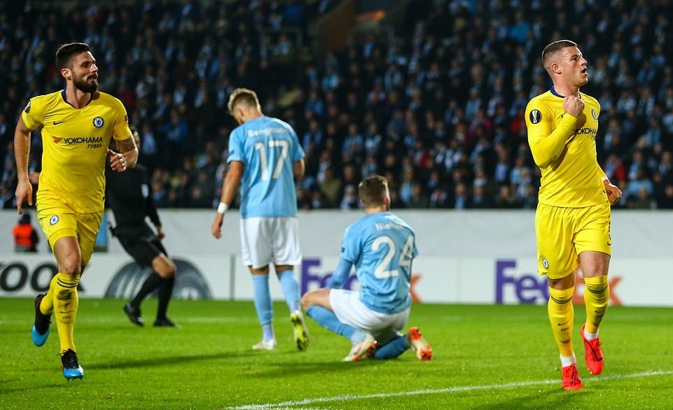 Chelsea đặt một chân vào vòng 1/8 Europa League