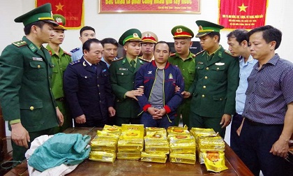 Vụ bắt gần 300kg ma túy đá: Bí mật ông trùm giấu mặt