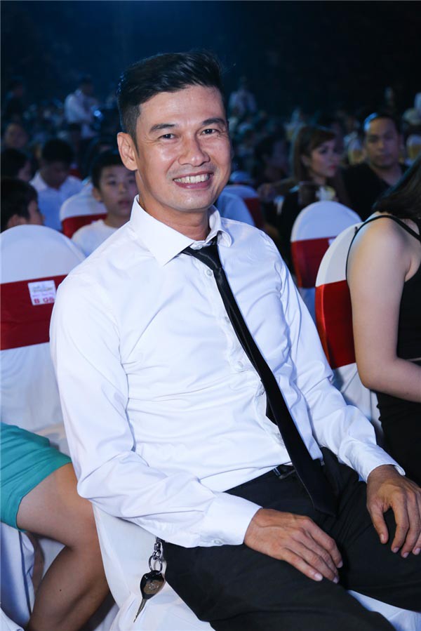 Đường tình ngang trái của nam nghệ sĩ nổi tiếng, yêu thầm danh hài Việt Hương - Ảnh 4. Đường tình ngang trái của nam nghệ sĩ nổi tiếng, yêu thầm danh hài Việt Hương - Ảnh 4.