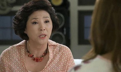 Bụng bầu 4 tháng, tôi quyết ly hôn, không cho con nhận nội vì câu nói của mẹ chồng