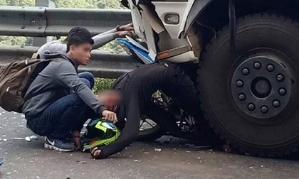 Phượt thủ tông trực diện xe tải trên đèo Bảo Lộc đã tử vong