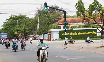 Nghi can đâm chết người cha dắt con đi chơi công viên khai do say rượu