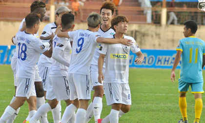 Tuấn Anh sắm vai đội trưởng, HAGL thăng hoa rực rỡ ngày khai màn V.League