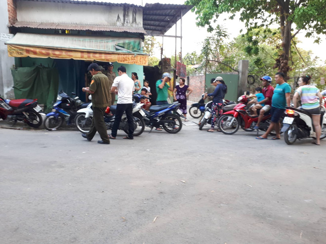 Vào nhà tắm ra, mẹ phát hiện con gái 20 ngày tuổi biến mất, có tiền vứt trong phòng - Ảnh 1. Vào nhà tắm ra, mẹ phát hiện con gái 20 ngày tuổi biến mất, có tiền vứt trong phòng - Ảnh 1.