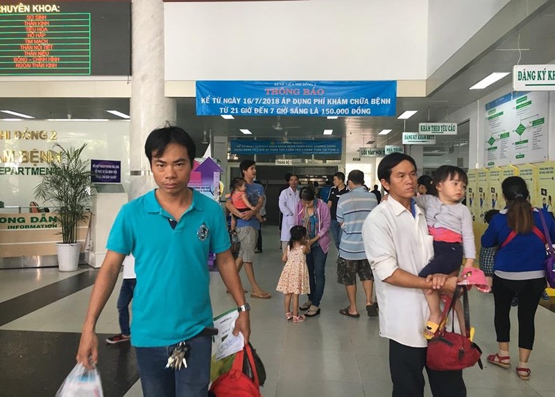 nu ho sinh bi danh vo hoc mat, xuong mui tai benh vien hinh anh 1