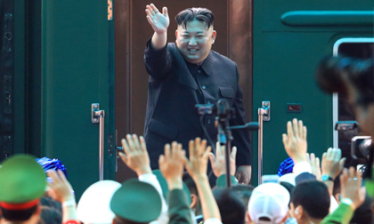 Ông Kim Jong un lên tàu về nước sau chuyến công du tại Việt Nam