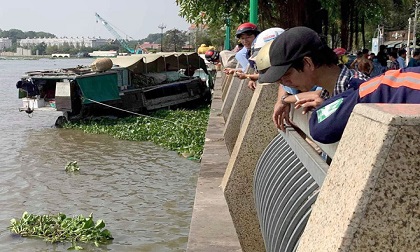 Phát hiện thi thể phụ nữ có nhiều vết thương trên sông Sài Gòn