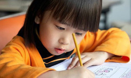 Con nhỏ dưới 7 tuổi mà có những biểu hiện này, cha mẹ hãy nên vui mừng bởi chứng tỏ trẻ rất thông minh