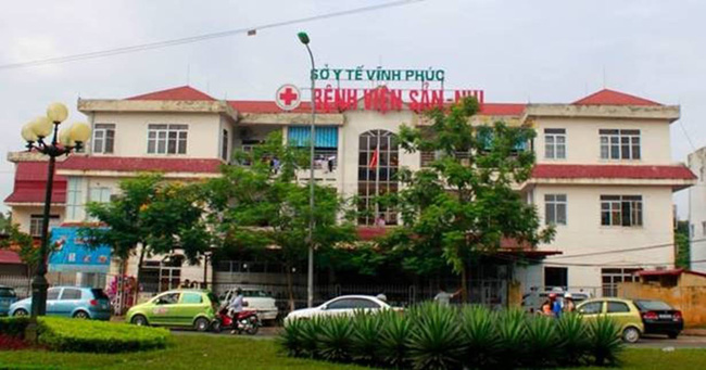 Vĩnh Phúc: Người dân phát hiện bé gái bị bỏ rơi ngay tại khoa sơ sinh vào ngày 8/3 - Ảnh 2.