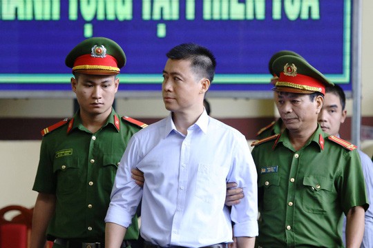 Vụ đánh bạc ngàn tỉ: Ông trùm nộp 1.300 tỉ đồng bị y án 5 năm tù - Ảnh 1.
