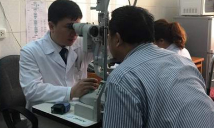 Căn bệnh quái ác nào thường xuất hiện đột ngột vào chiều tối khiến hơn 11 triệu người mù mắt?